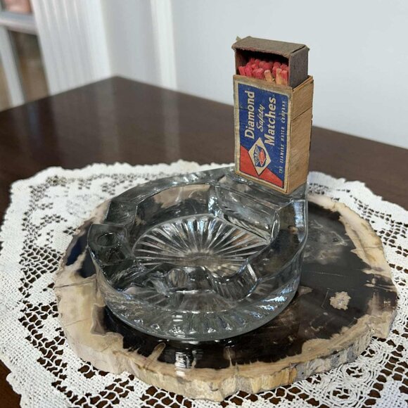 MCM magnesium glass pipe holder / matchbox holder / ashtray - Picture 1 of 10
